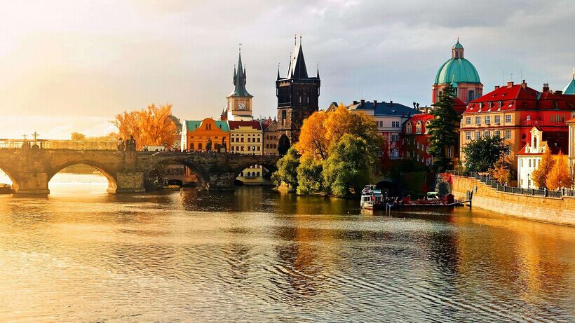 東歐（捷奧匈斯）の西歐（德法意瑞盧）11國(guó)15日